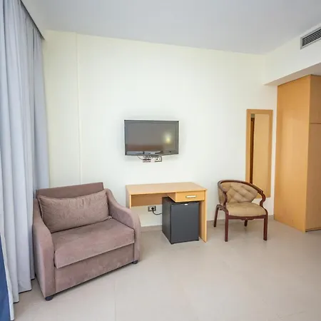 Borshi Hotel 3*