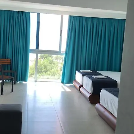 Hotel Borshi Borsh