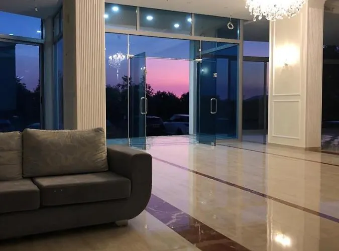 Borshi Hotel 3*
