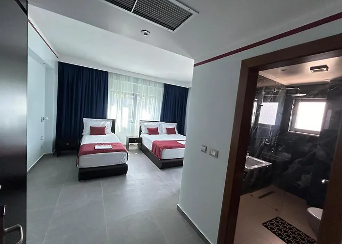 Hotel Borshi 3*
