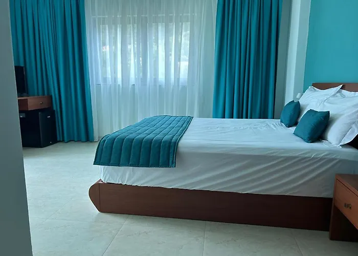 Hotel Borshi