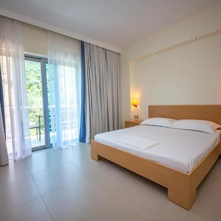 Borshi Hotel Borsh
