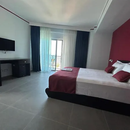 Hotel Borshi